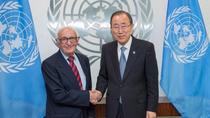 Le Juge Theodor Meron et le Secrétaire général de l’Organisation des Nations Unies, Ban Ki-moon