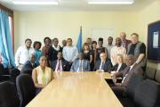 Le Procureur du Mécanisme Hassan B. Jallow avec les membres du Bureau du Procureur du Mécanisme à la 3e réunion conjointe inter-divisions annuelle, à Arusha.