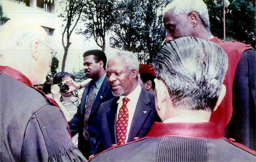United Nations Secretary-General Kofi Annan during his visit to the ICTR in 1998